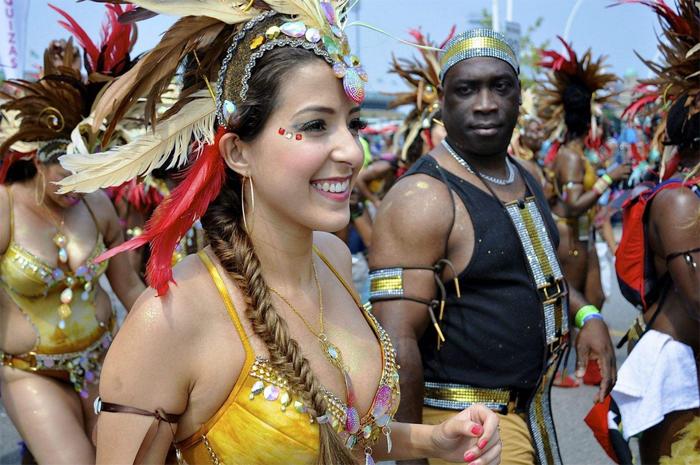 加勒比拿游行 加拿大的民间传统节日